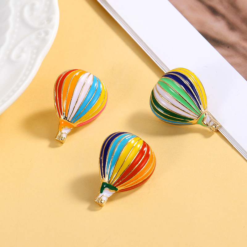 Embroidery Bali - New rainbow hot air balloon brooch,