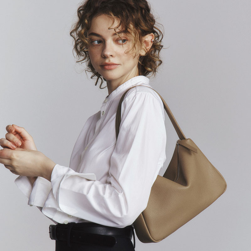 Head Layer Cowhide Armpit Bag  - Embroidery Meaning ulasan dan harga